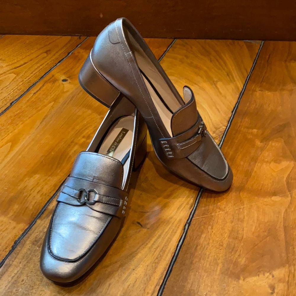 Platinum Louise et Cie size 7 loafers. New